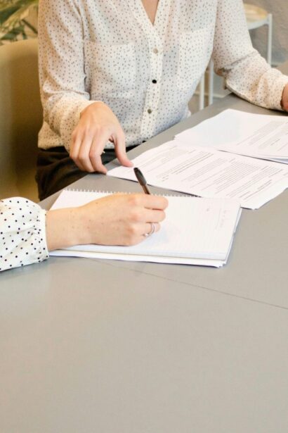 who delivers your offer to the seller framework