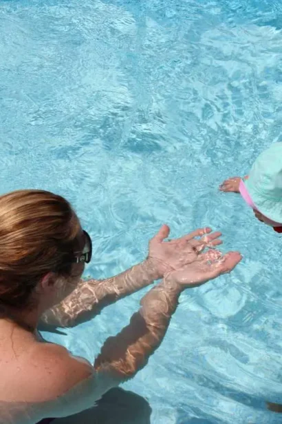 How Private Swimming Classes at Home Support Faster Progress
