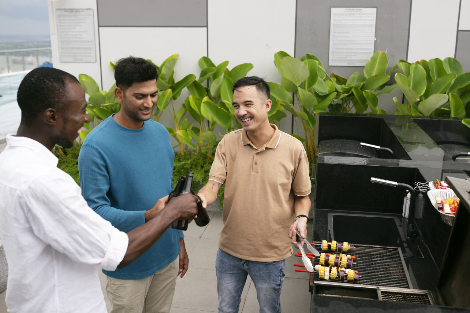 Hosting a Stress-Free Summer Cookout: Food, Friends, and Logistics That Actually Work